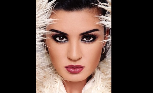 Dramatic Makeup For Prom