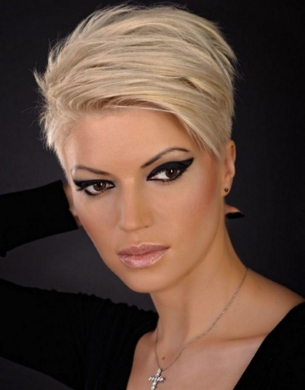 111 Hottest Short Hairstyles For Women 2019