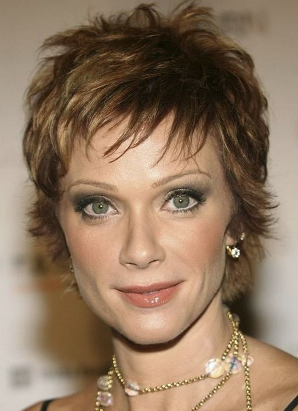 Short Hairstyles For Thin Hair Women Over 40