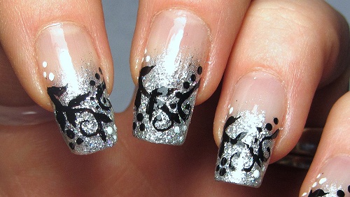 Featured image of post Black French Tip Nail Designs With Glitter When wanting to be glitter varnish and classic white french tips are a traditional combination that can trigger happiness in your inner nail artistic heart