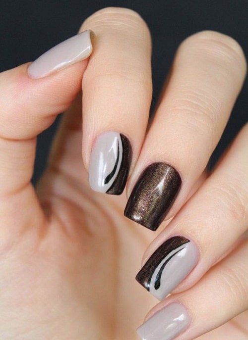 Grey with Black Lines Glitter Nails