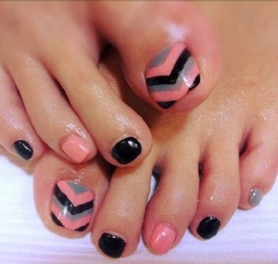 Fashionable Toe Nail Designs