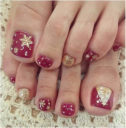 Gold Red Snowflakes Christmas Toe Nail Designs