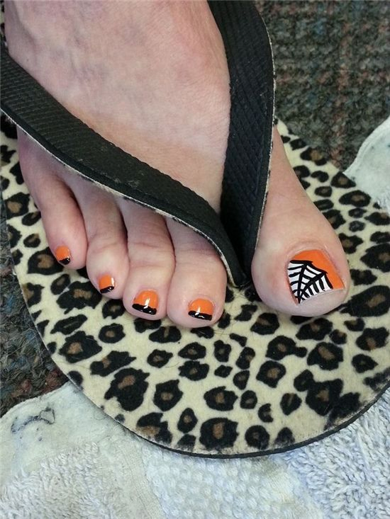 Spider Web Best Toe Nail Designs