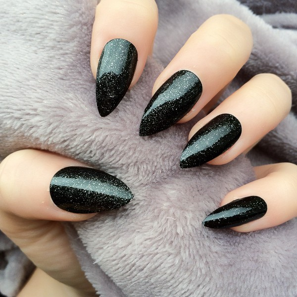 Pointy Nails Design