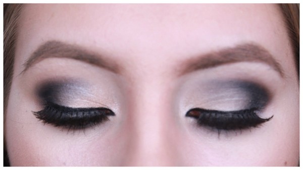 How To Do Smoky Eye Makeup With Pictures