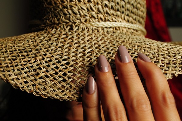 Almond Shaped Nails Short