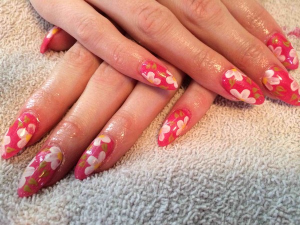 5. 10 Adorable Almond Shaped Nail Designs for a Chic Look - wide 3