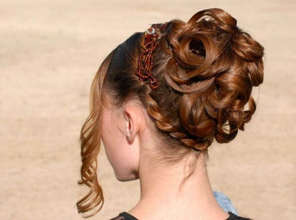 Long Curly Hairstyles For Prom