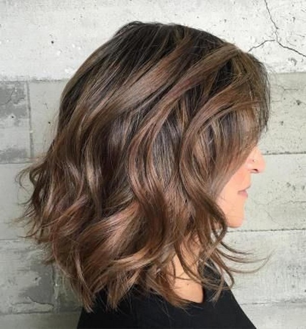 8 Medium Haircuts for Round Faces Learn Haircuts