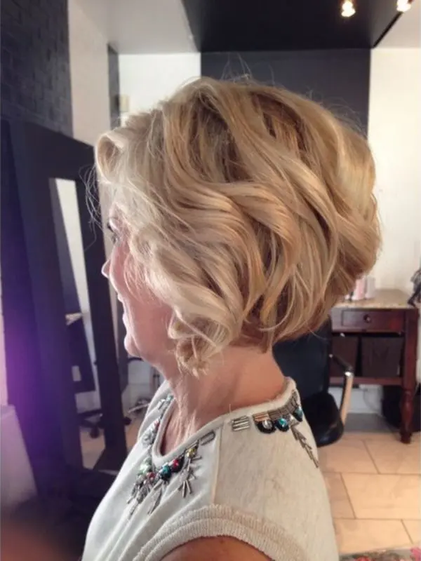 Short Bob Curly Hairstyles