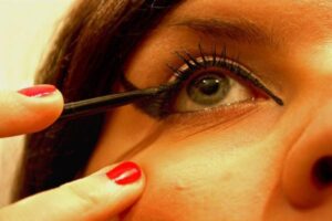 Gel Eyeliner Vs Liquid Eyeliner