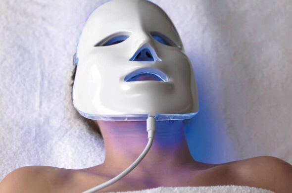 LED face mask