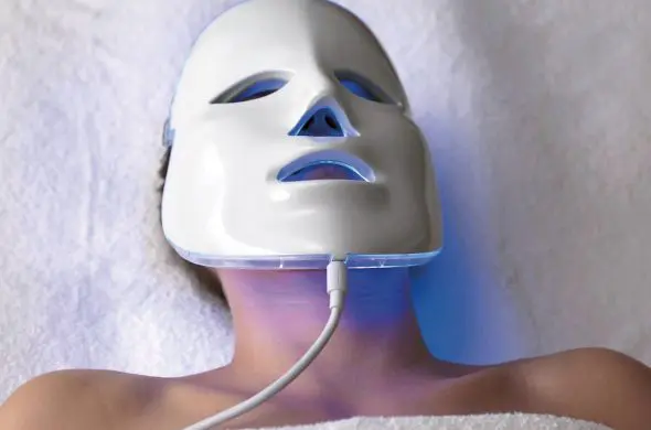 LED face mask