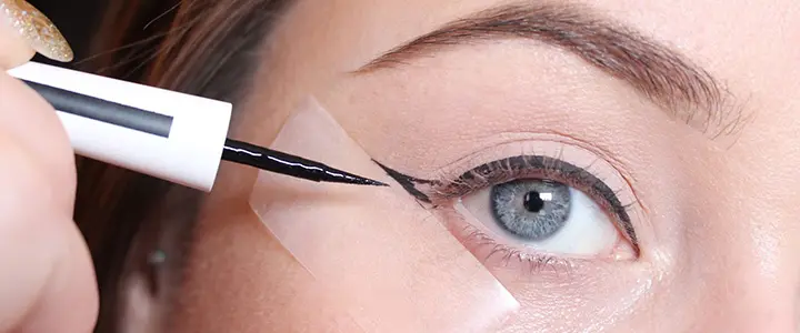 eyeliner styles applying eyeliner with tape