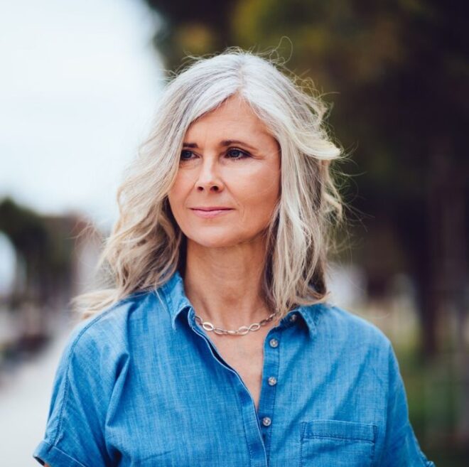 long hairstyle for flat back head woman