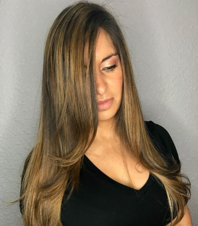 long hairstyle with thick highlights