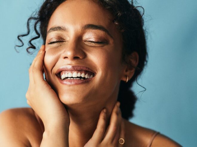 Happiness makes you glow Happiness makes you glow