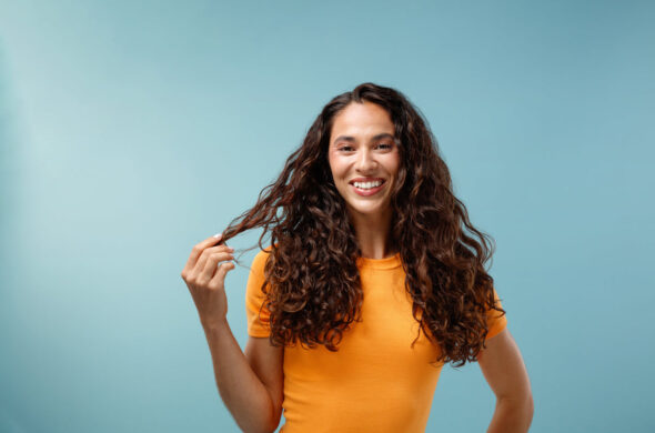 How To Find An Exclusive Shampoo For Wavy Hair That Works With Your Texture Not Against It